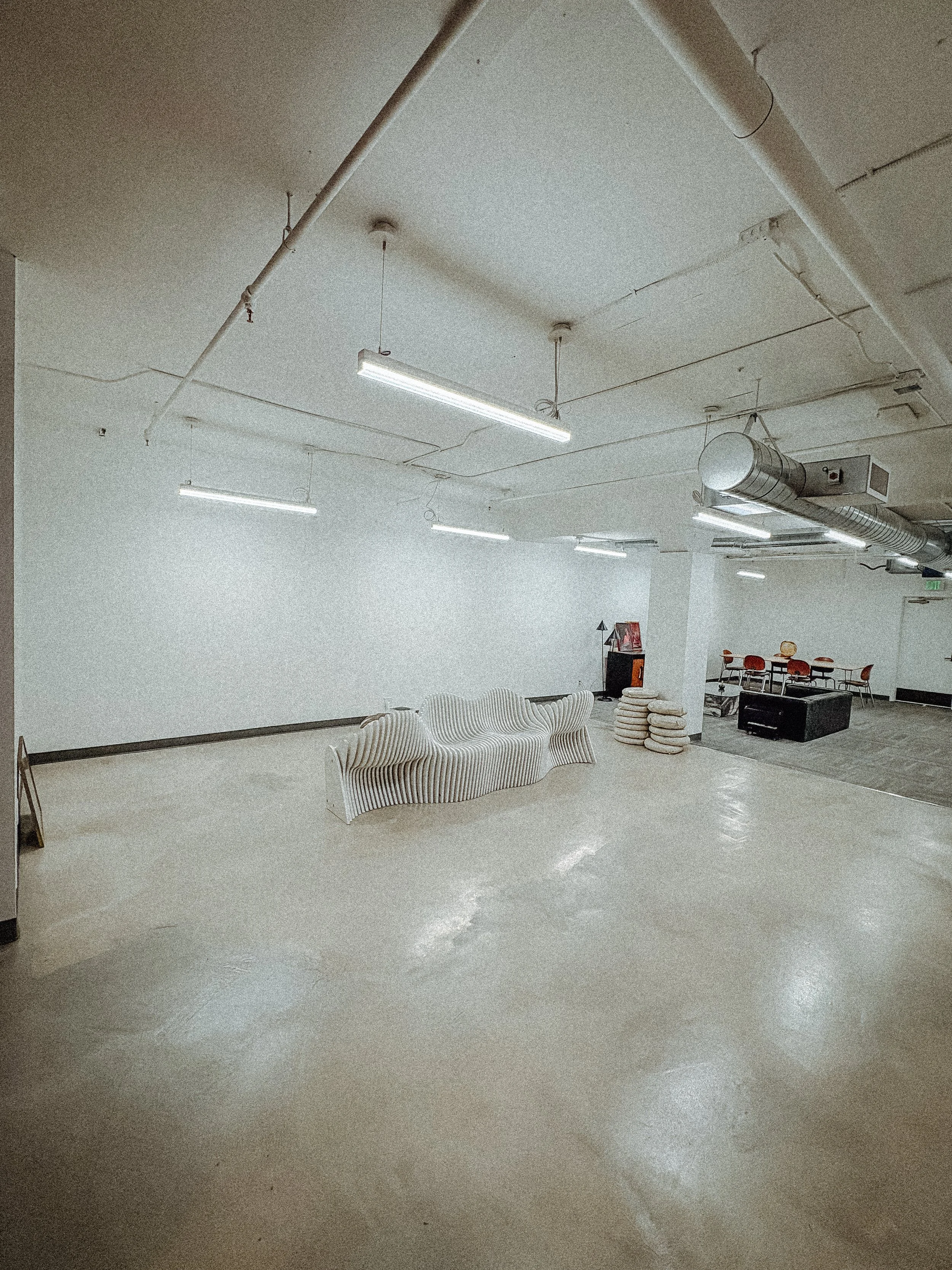 STUDIO 7117
